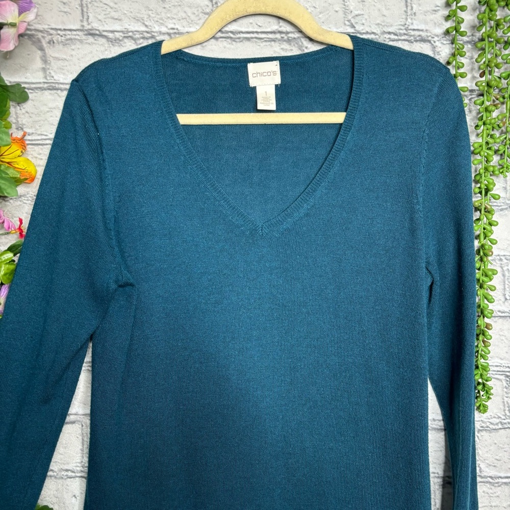 b🌼3/$30🌼Chicos Teal Long Sleeve Tunic V Neck Lace Trim Top Siize 1\Medium - Picture 4 of 15